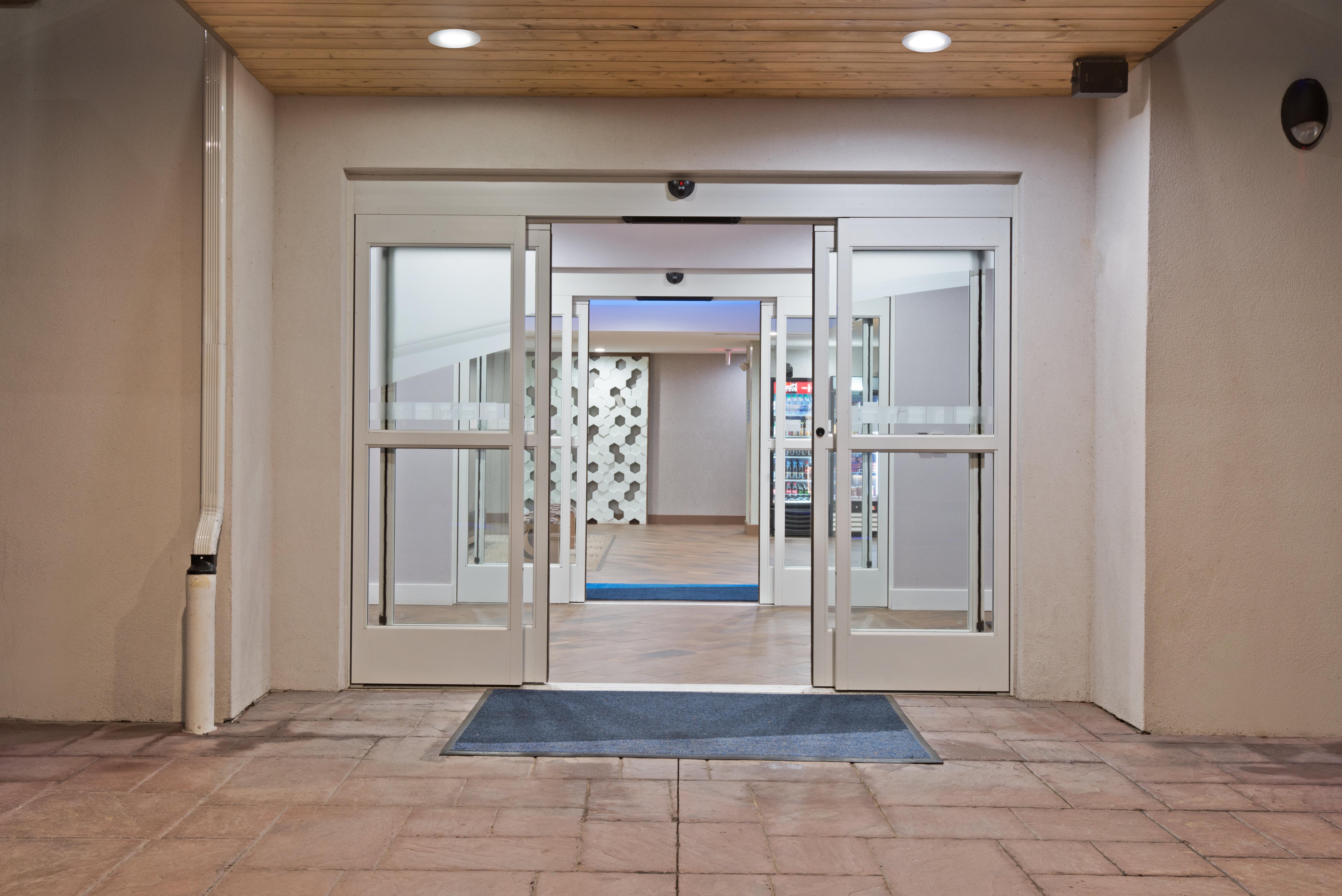 Holiday Inn Express & Suites New Cumberland By Ihg Exterior foto